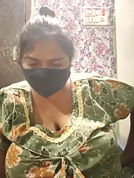 Liyaa 24 online show from 03/30/26, 06:20