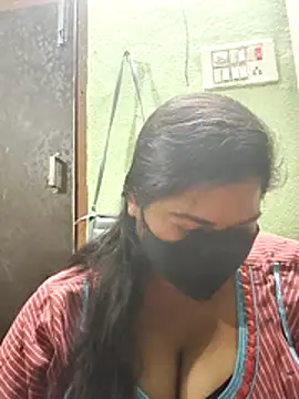 Snapshot of Liyaa_24 chatting on 03/03/26, 05:31 Liyaa 24 online show from 03/03/26, 05:31