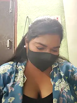 Snapshot of Liyaa_24 chatting on 02/24/26, 08:04 Liyaa 24 online show from 02/24/26, 08:04