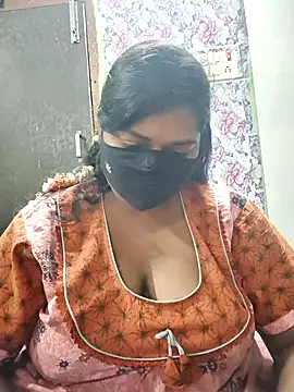 Liyaa 24 online show from 04/17/26, 08:06