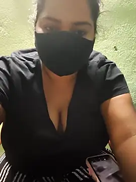 Snapshot of Liyaa_24 chatting on 02/02/26, 08:52 Liyaa 24 online show from 02/02/26, 08:52