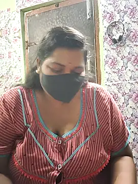 Liyaa 24 online show from 04/15/26, 05:39