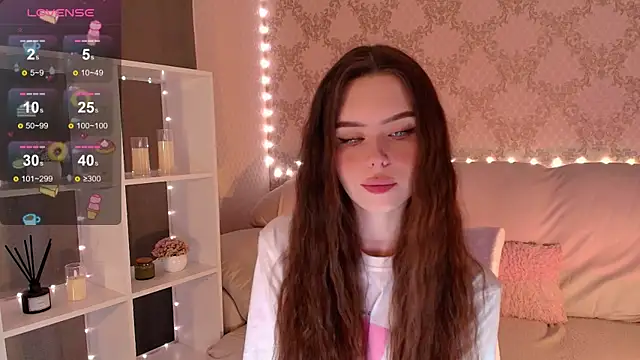 Snapshot of HolyMiax chatting on 07/13/26, 03:28 HolyMiax online show from 07/13/26, 03:28