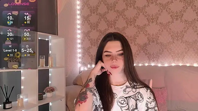 HolyMiax online show from 12/15/25, 03:12