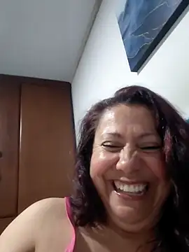 Snapshot of EmmaJhomson chatting on 06/23/26, 12:52 EmmaJhomson online show from 06/23/26, 12:52