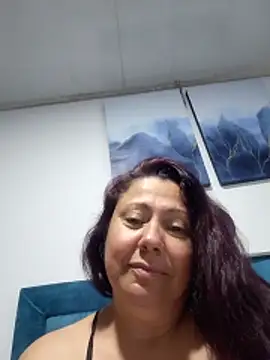 Snapshot of EmmaJhomson chatting on 06/20/26, 11:15 EmmaJhomson online show from 06/20/26, 11:15