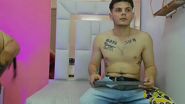 erickandnatasha 69 online show from 04/02/26, 02:24