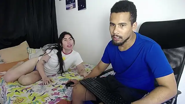 Snapshot of morbo_total69 chatting on 10/17/25, 04:38 morbo total69 online show from 10/17/25, 04:38