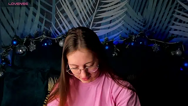 ChristyCrayme online show from 12/18/25, 10:13