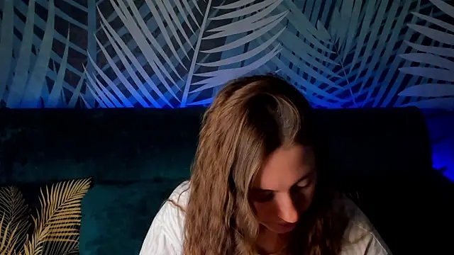 ChristyCrayme online show from 02/04/26, 10:49