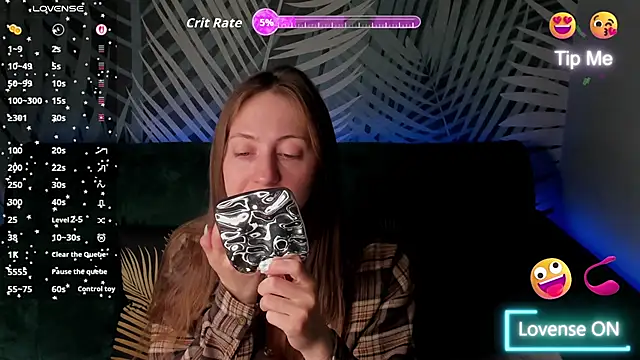 ChristyCrayme online show from 04/15/26, 09:37