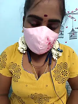 Snapshot of Tamil_riyalini12 chatting on 10/04/25, 06:09 Tamil riyalini12 online show from 10/04/25, 06:09