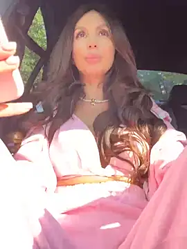 Snapshot of LunaBex chatting on 10/01/25, 07:46 LunaBex online show from 10/01/25, 07:46