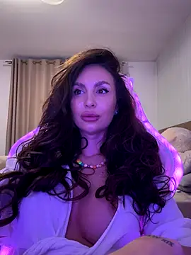 Snapshot of LunaBex chatting on 11/16/25, 04:17 LunaBex online show from 11/16/25, 04:17