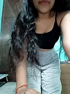 Sexy Yasmin online show from 10/28/25, 10:47