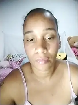 Snapshot of EbonyHorrny chatting on 10/18/25, 03:19 EbonyHorrny online show from 10/18/25, 03:19