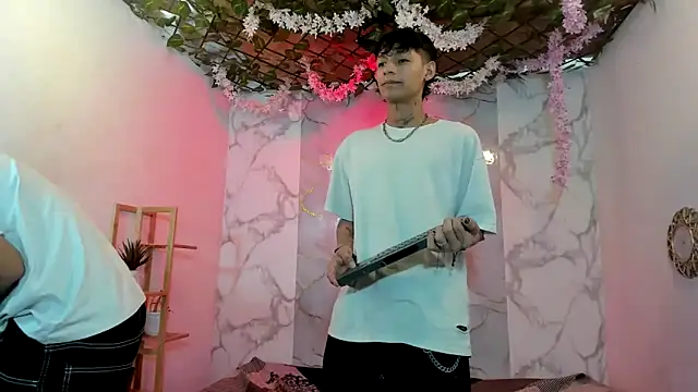 Bastian boyshot77 online show from 05/12/26, 08:15