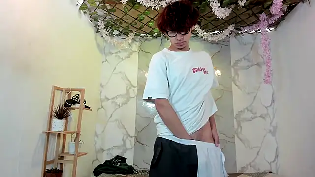 Bastian boyshot77 online show from 05/17/26, 07:47