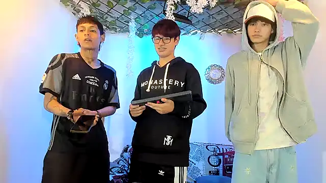 Bastian boyshot77 online show from 01/10/26, 07:09