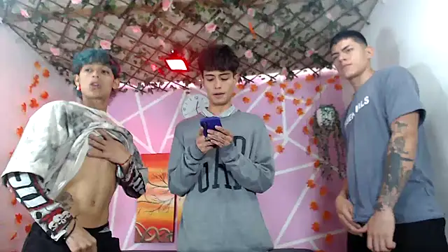 Bastian boyshot77 online show from 10/28/25, 03:33