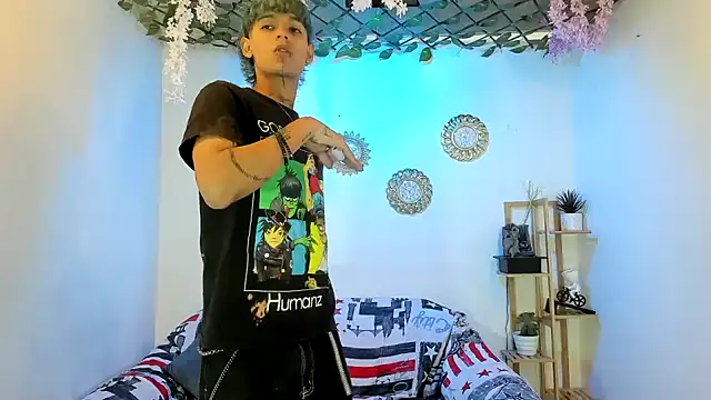 Bastian boyshot77 online show from 11/07/25, 07:18