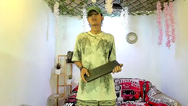 Bastian boyshot77 online show from 02/19/26, 07:11