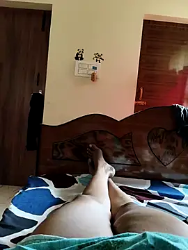 Snapshot of ammutamiltamil chatting on 11/17/25, 08:40 ammutamiltamil online show from 11/17/25, 08:40