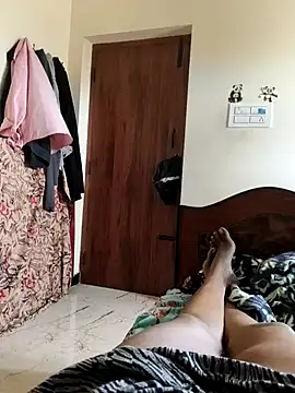 Snapshot of ammutamiltamil chatting on 12/19/25, 06:16 ammutamiltamil online show from 12/19/25, 06:16