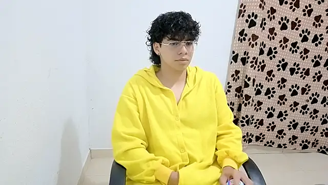 Snapshot of Kei_Dream chatting on 10/30/25, 03:53 Kei Dream online show from 10/30/25, 03:53