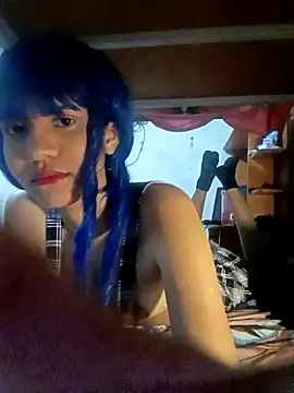 famousfox-69 online show from 03/04/26, 07:49