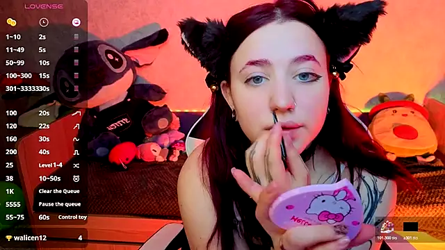 Mini Lady1 online show from 11/30/25, 10:49