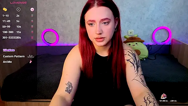 Mini Lady1 online show from 10/26/25, 07:42