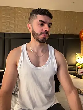 Snapshot of AxelThompson_ chatting on 10/30/25, 11:19 AxelThompson online show from 10/30/25, 11:19