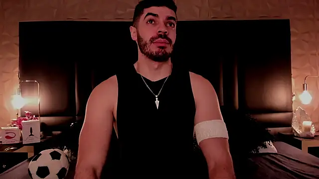 Snapshot of AxelThompson_ chatting on 11/13/25, 11:58 AxelThompson online show from 11/13/25, 11:58