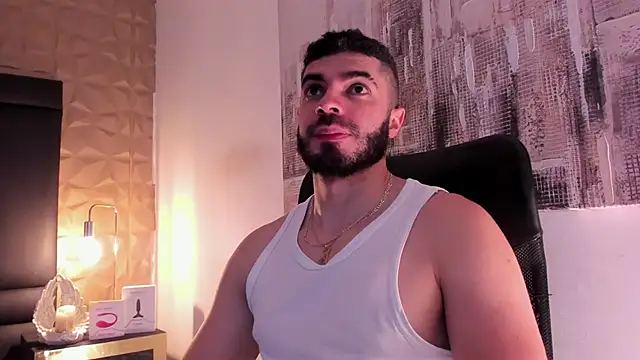 Snapshot of AxelThompson_ chatting on 10/26/25, 01:11 AxelThompson online show from 10/26/25, 01:11