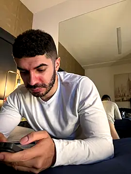 Snapshot of AxelThompson_ chatting on 11/15/25, 12:09 AxelThompson online show from 11/15/25, 12:09