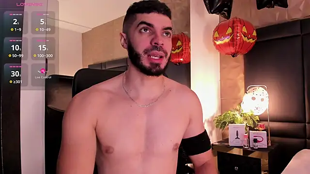 Snapshot of AxelThompson_ chatting on 10/24/25, 12:26 AxelThompson online show from 10/24/25, 12:26