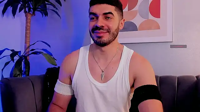 Snapshot of AxelThompson_ chatting on 12/04/25, 11:20 AxelThompson online show from 12/04/25, 11:20