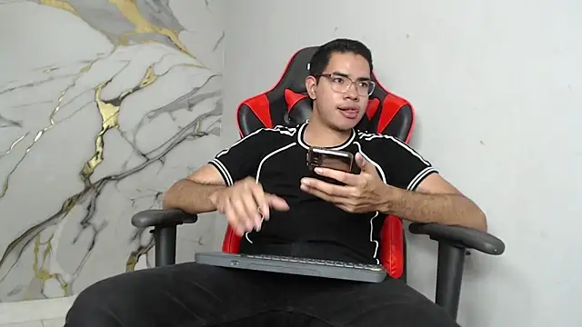 JulianSaintt online show from 03/03/26, 07:54