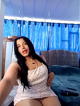 Little-rose online show from 05/01/26, 07:41