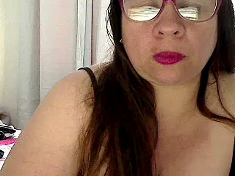 Snapshot of luciana69hot chatting on 03/17/25, 04:43 luciana69hot online show from 03/17/25, 04:43