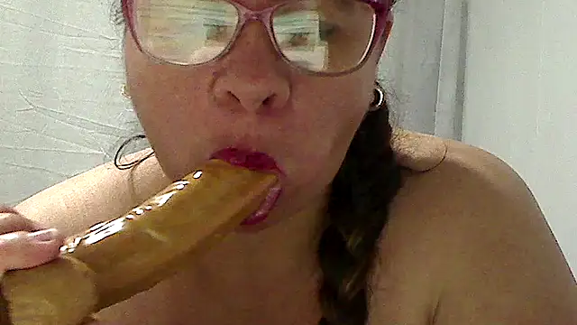 Snapshot of luciana69hot chatting on 09/23/25, 03:52 luciana69hot online show from 09/23/25, 03:52