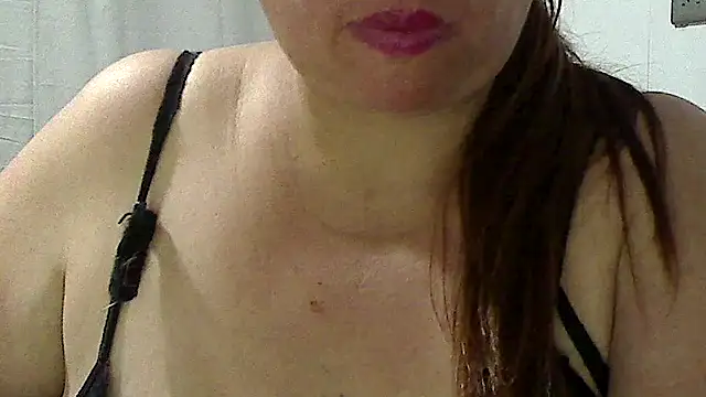 Snapshot of luciana69hot chatting on 05/21/26, 11:13 luciana69hot online show from 05/21/26, 11:13