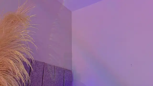 Snapshot of liiamluna_ chatting on 02/23/26, 09:43 liiamluna online show from 02/23/26, 09:43