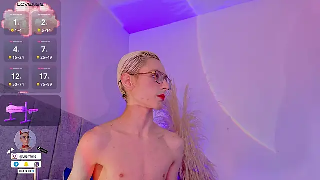 Snapshot of liiamluna_ chatting on 02/26/26, 09:31 liiamluna online show from 02/26/26, 09:31