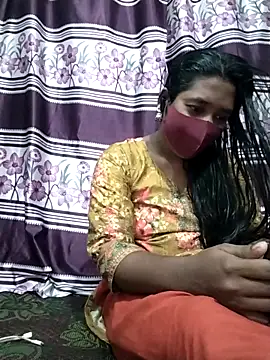 Snapshot of Rubaiya1 chatting on 05/03/26, 10:53 Rubaiya1 online show from 05/03/26, 10:53
