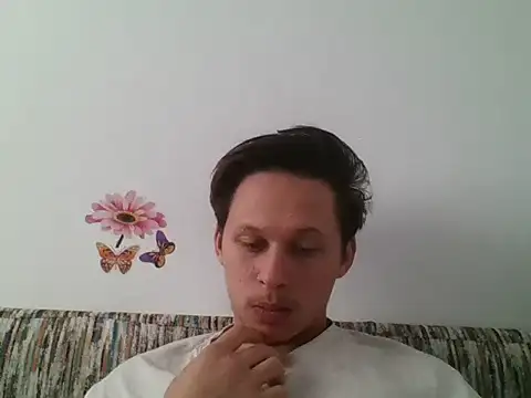 Snapshot of luciferalpha1231 chatting on 09/15/25, 01:44 luciferalpha1231 online show from 09/15/25, 01:44