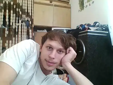 Snapshot of luciferalpha1231 chatting on 09/18/25, 01:03 luciferalpha1231 online show from 09/18/25, 01:03