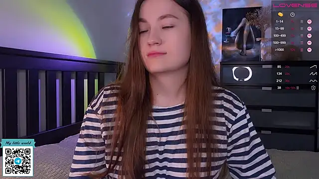 mia here online show from 10/14/25, 12:55