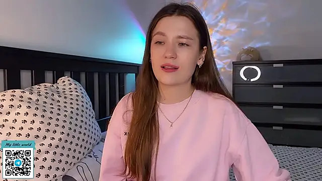 mia here online show from 09/09/25, 02:59